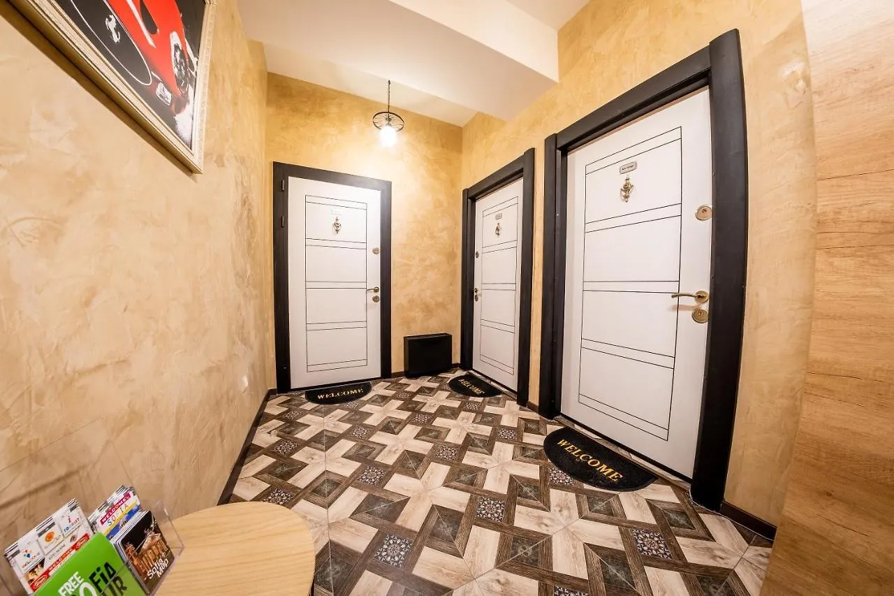 Sofia Violet Life Apartment